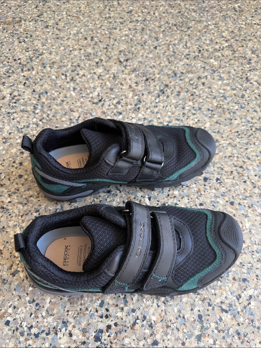 Geox Kids Black and Green Hook-and-Loop Sneakers